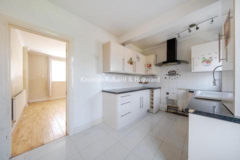 114 Paston Crescent, London, SE12 9EB