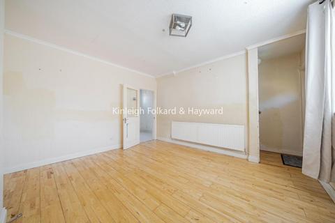 114 Paston Crescent, London, SE12 9EB
