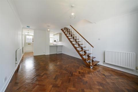 2 bedroom flat for sale, Putney Heath Lane, SW15