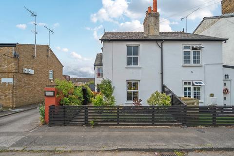 4 bedroom semi-detached house for sale, Watersplash Road, Shepperton, TW17