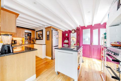 4 bedroom semi-detached house for sale, Watersplash Road, Shepperton, TW17