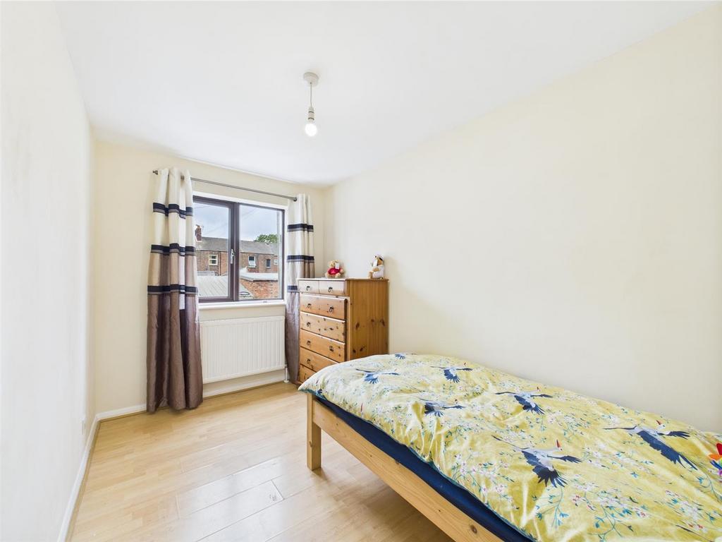 Bedroom: