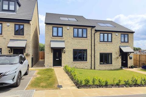 4 bedroom semi-detached house for sale, Willow Lane, Hipperholme HX3