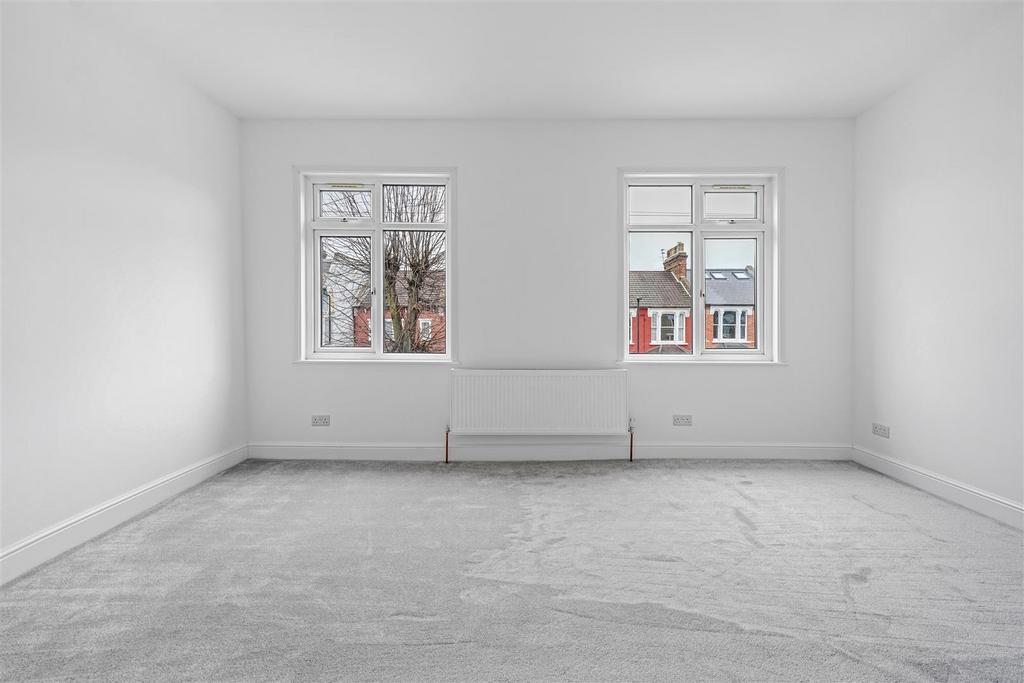 Whittington Road, London