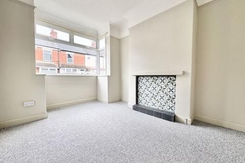 2 bedroom terraced house to rent, Columbia Road, Grimsby DN32