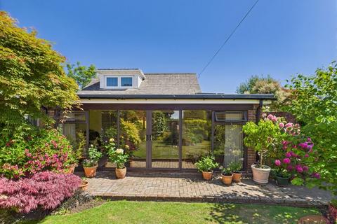 2 bedroom chalet for sale, Stanpit, Christchurch