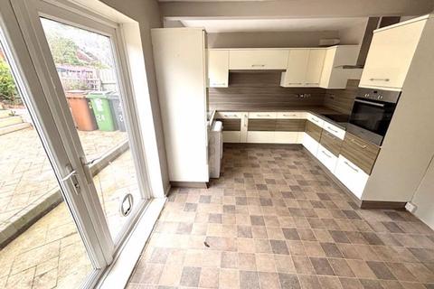 24 Chantrey Crescent, Birmingham, B43 7PA