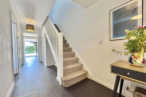 16 Hendrawna Meadows, Perranporth, TR6 0FH