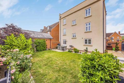 undefined, Pearmain Parade, Waterlooville