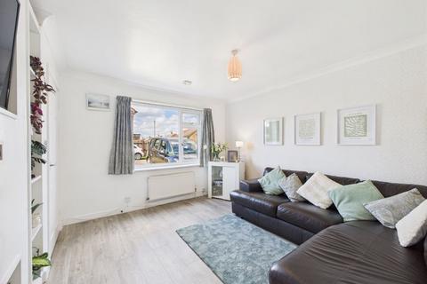 2 bedroom semi-detached house for sale, Bishop Temple Court, Hessle