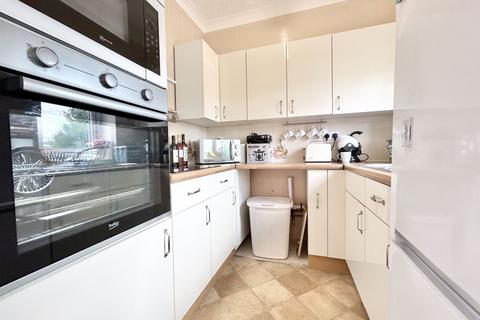 1 bedroom apartment for sale, Gloddaeth Avenue, Llandudno