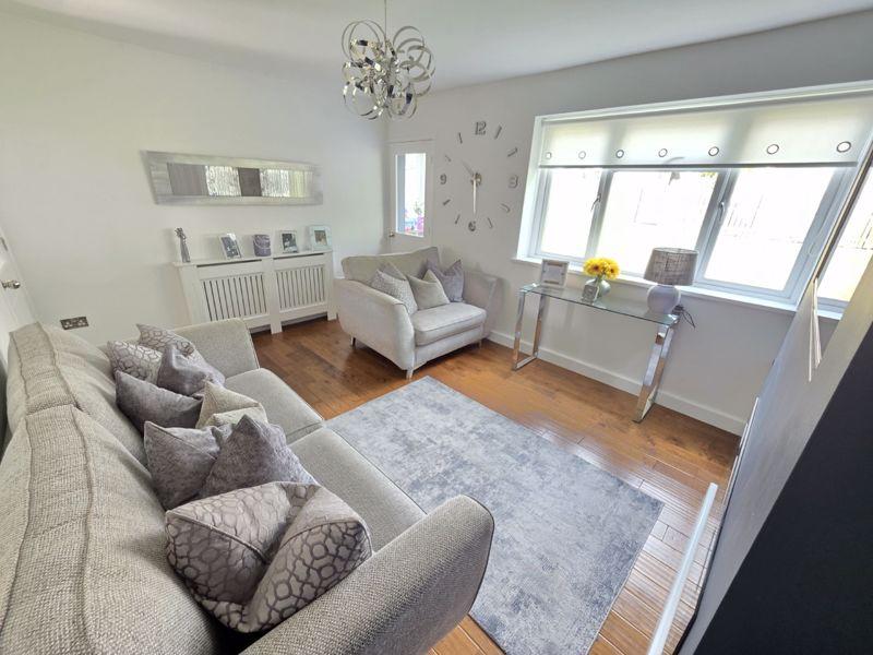 Lounge Additional