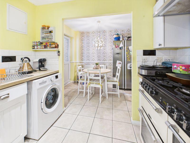 Dining kitchen