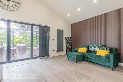 5 Coniston Close, Chadderton, Oldham, OL9 9JQ
