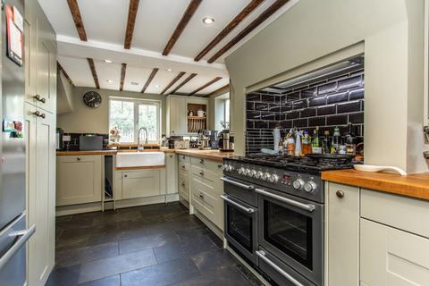 4 Cricketfield, Newick, Lewes, BN8 4LL
