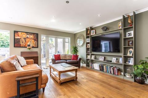 4 Cricketfield, Newick, Lewes, BN8 4LL