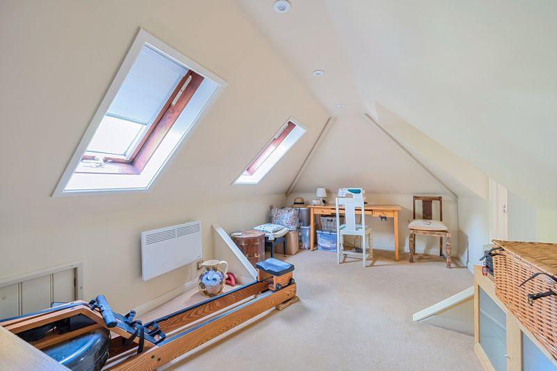 Loft Room/Bedroom