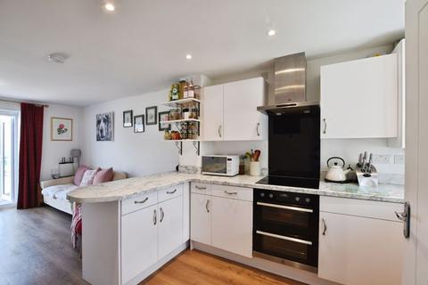 46 Adlam Way, Salisbury, SP2 9FW
