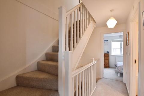 46 Adlam Way, Salisbury, SP2 9FW