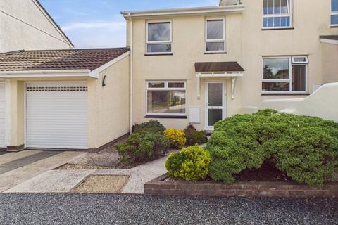 30 Longfield, Falmouth, TR11 4SJ