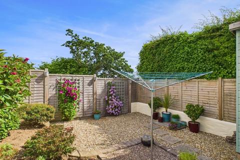 30 Longfield, Falmouth, TR11 4SJ