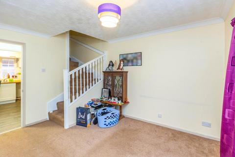 2 bedroom terraced house to rent, Aylesbury HP21