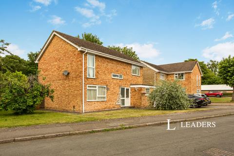 4 bedroom detached house to rent, St Mary's Road, CB22