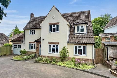 5 bedroom detached house for sale, Brackendale Road, Camberley GU15