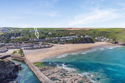 Battery Hill, Redruth TR16