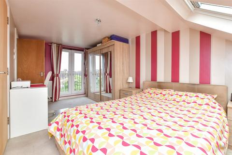 2 Chancton Close, Worthing, BN11 5JS