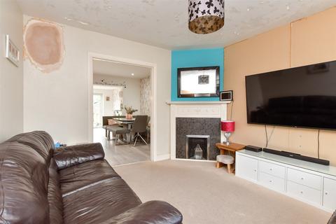 2 Chancton Close, Worthing, BN11 5JS