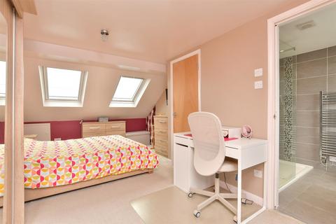 2 Chancton Close, Worthing, BN11 5JS