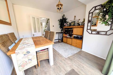 89 Dunkery Road, Manchester, M22 0WR