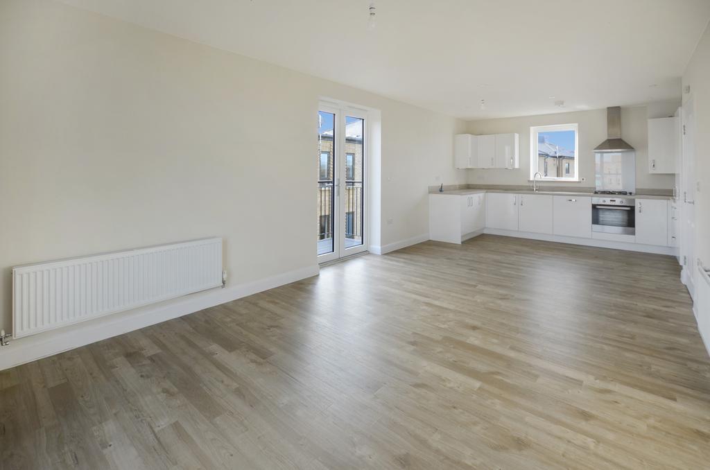Apartment in Cambridge, Eddington - View 2