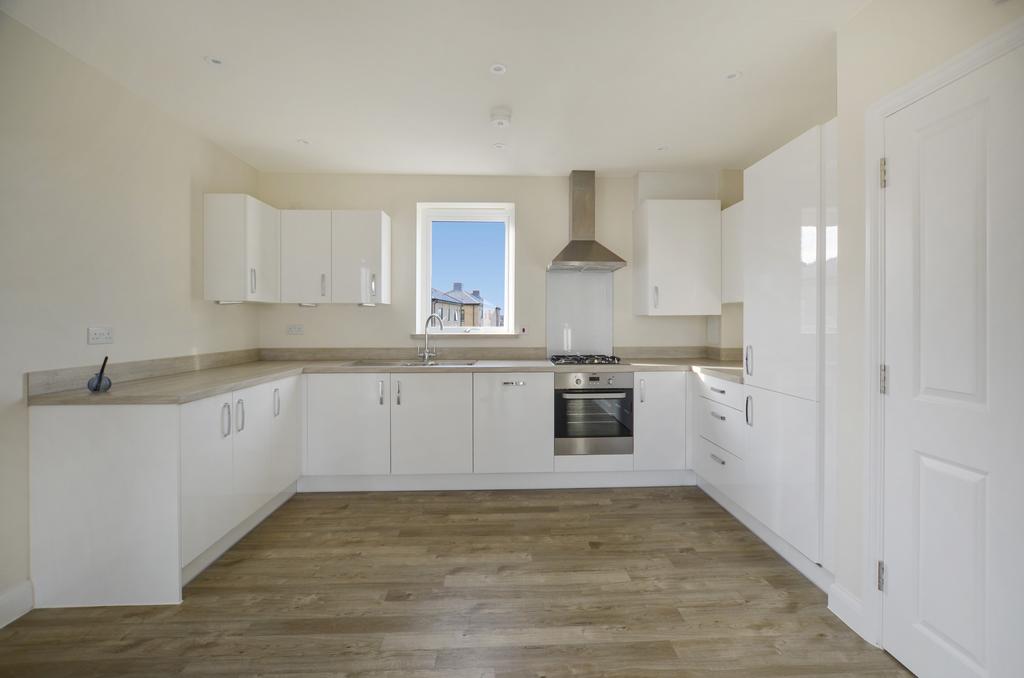 Apartment in Cambridge, Eddington - View 4