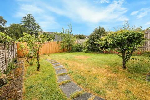 5 Greystone Close, South Croydon, CR2 8PP