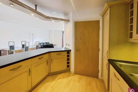 2 bedroom flat for sale, Imperial Point, The Quays, Salford Quays, Manchester, M50