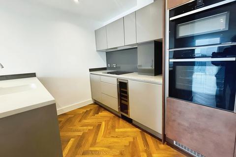 1 bedroom flat for sale, South Tower, Deansgate Square, 9 Owen Street, Manchester, M15