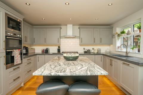 72 Alness Drive, York, YO24 2XZ