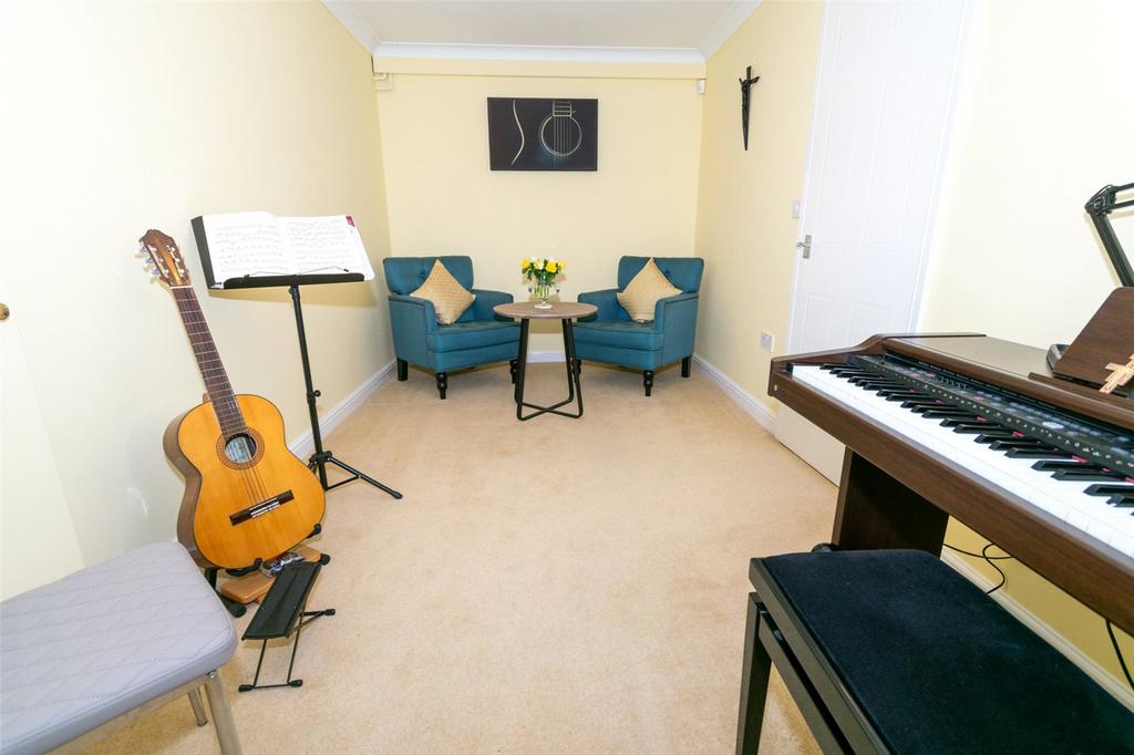 Study/Family Room