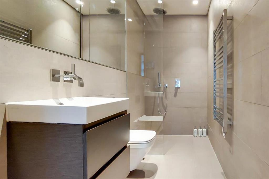 64aabebb3c6213bbab7fe7705b065dec full.jpg