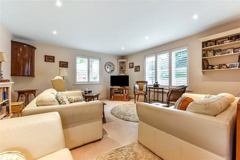 2 bedroom apartment for sale, St. Agnes Place, Chichester, West Sussex, PO19