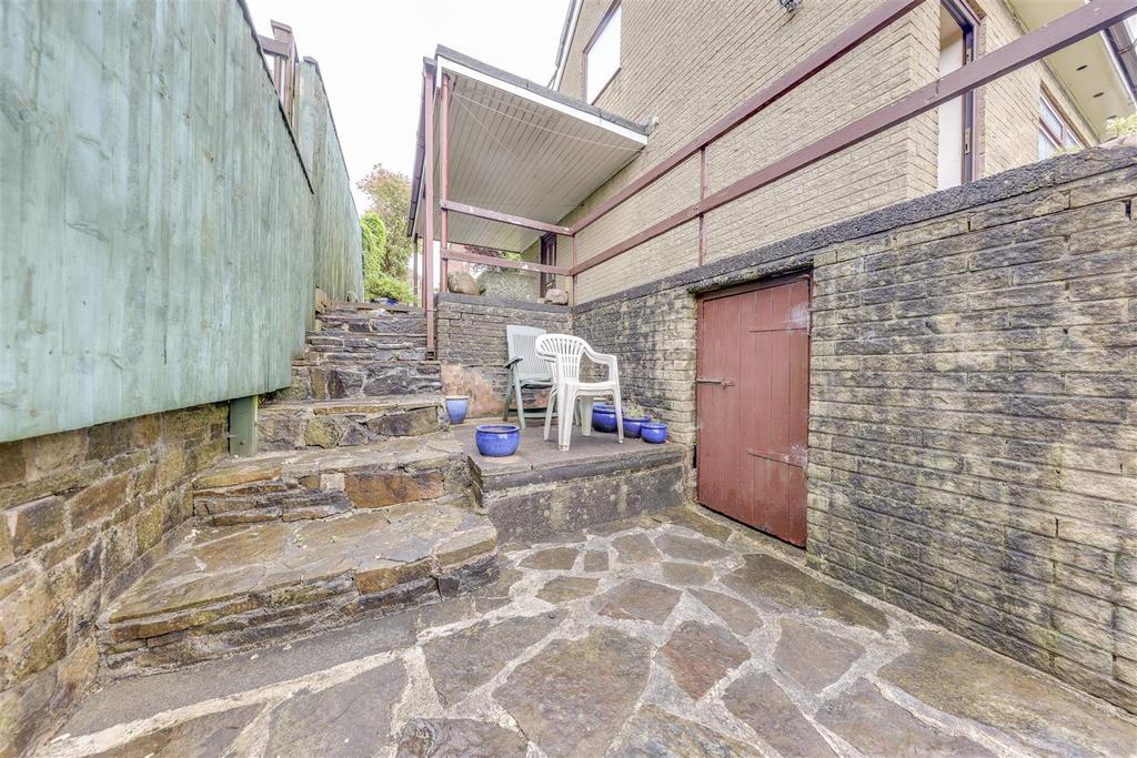 Side PAtio
