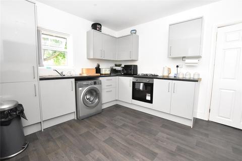 3 bedroom semi-detached house for sale, Cricklegate, Leeds, West Yorkshire