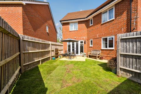 60 Cobham Drive, Spencers Wood, Reading, RG7 1DJ