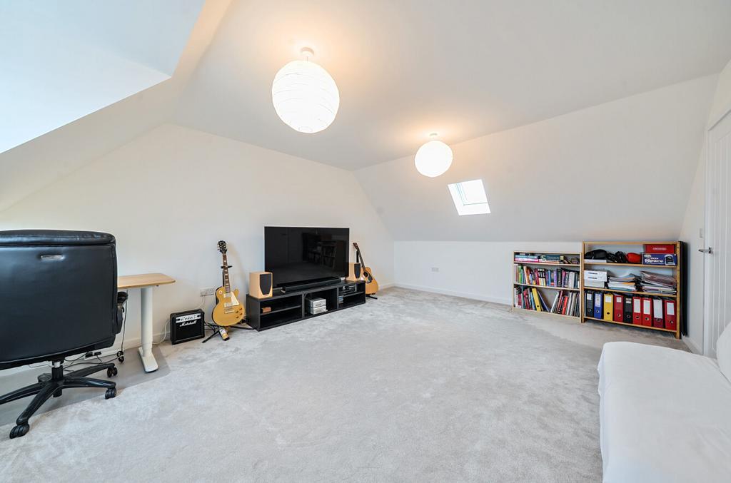 1301551-13-683eea...