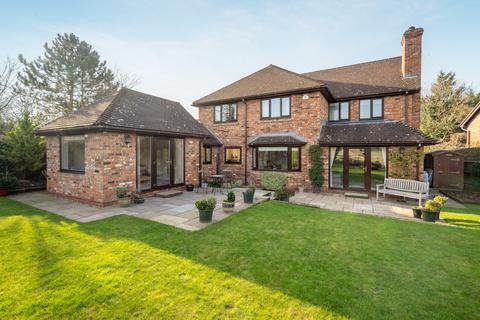 5 bedroom detached house for sale, Long Meadow Close, Princes Risborough HP27