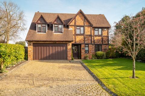 5 bedroom detached house for sale, Long Meadow Close, Princes Risborough HP27