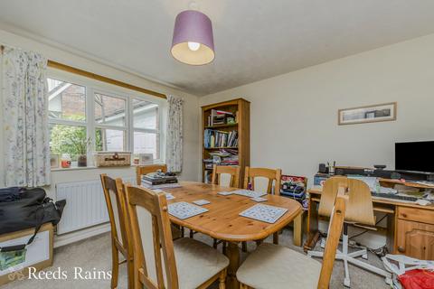 undefined, Home Farm Avenue, Cheshire SK10
