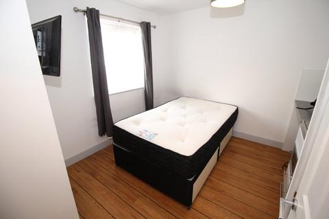 Studio to rent, Vinters Avenue, Hertfordshire SG1